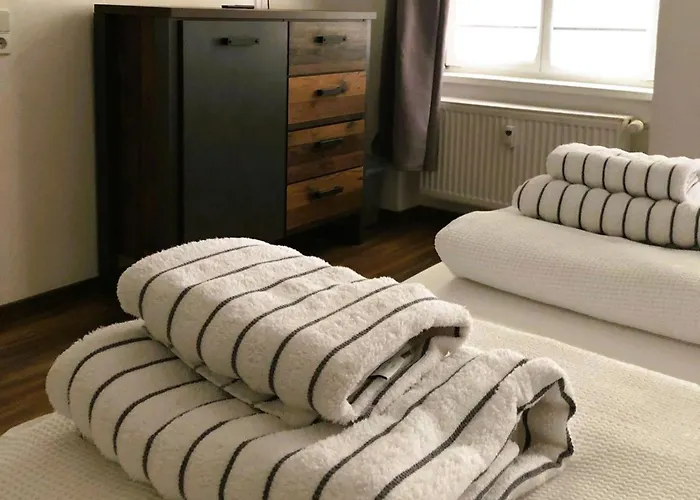 Apartment Komfortable In Zentrum Von By Interhome