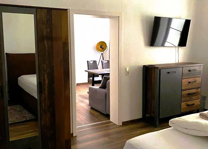 Apartment Komfortable In Zentrum Von By Interhome